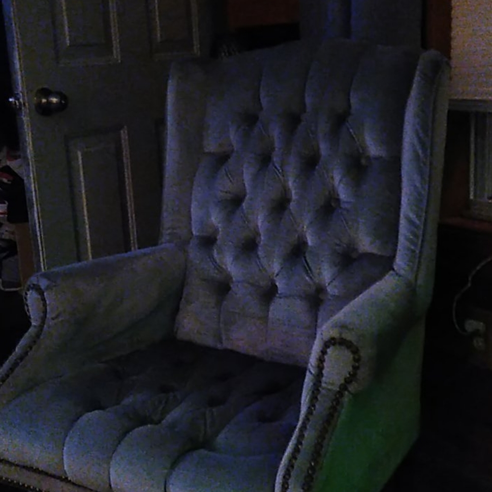 Shoe chair